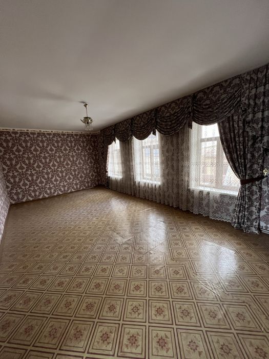 Срочна сотилади.