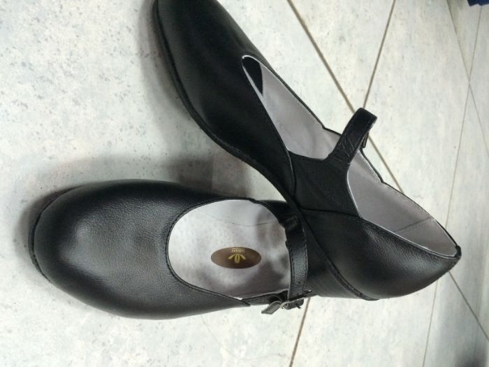 Туфли для народного танца
