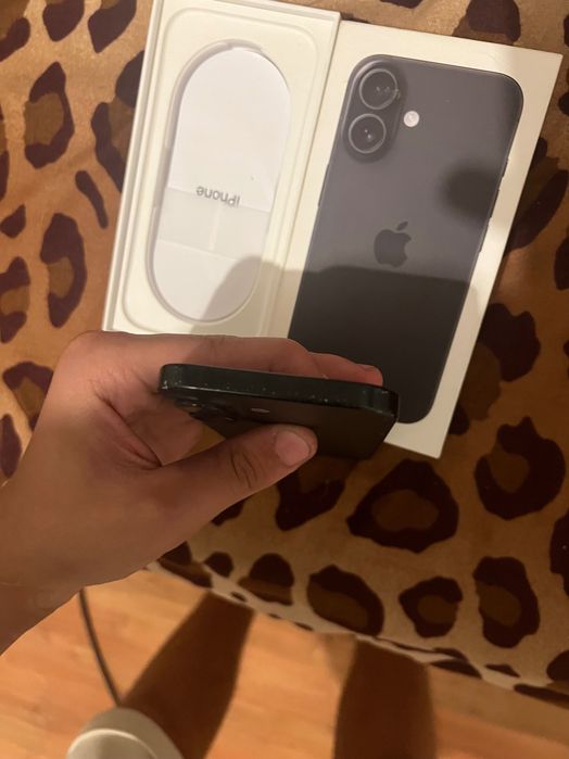 iPhone 16 128gb
