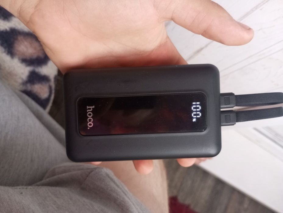Повер банк hoco 20.000мп.часов