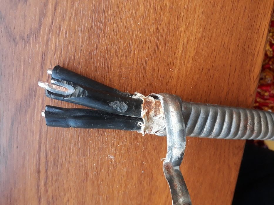 Кабель медный бронированный подземный