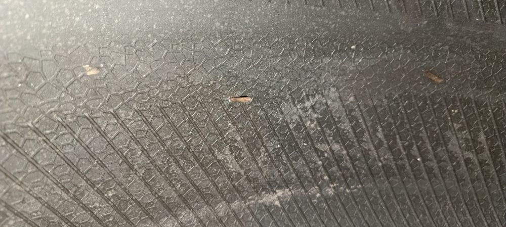 Летни гуми continental 245/50/18