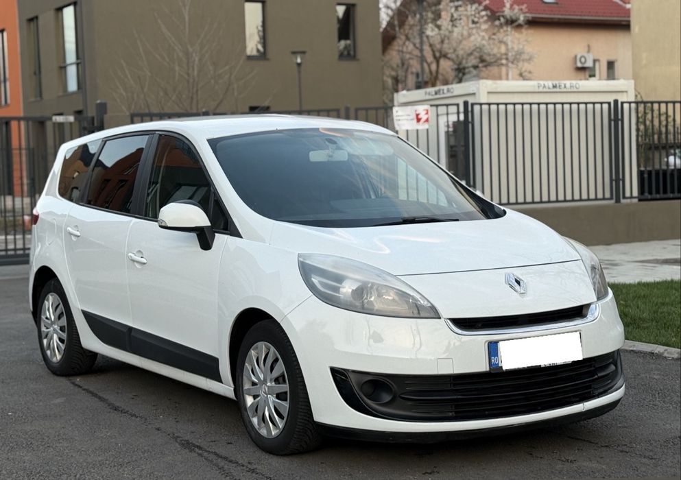 Renault Grand Scenic 3  2012  7 locuri facelift
