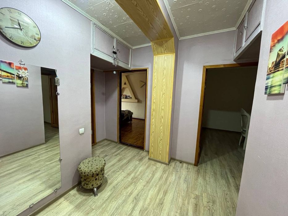 Ташсельмаш. 3в4 комн.  77серии.   85м2