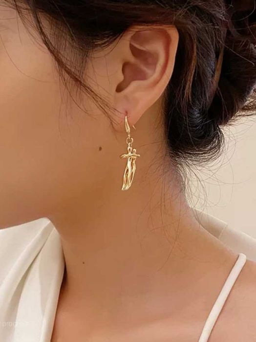 Новые серьги, оригинальные свадебные аксессуары.