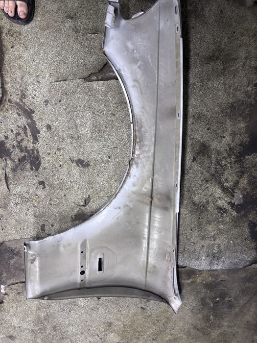 Продам переднее правое крыло BMW E46