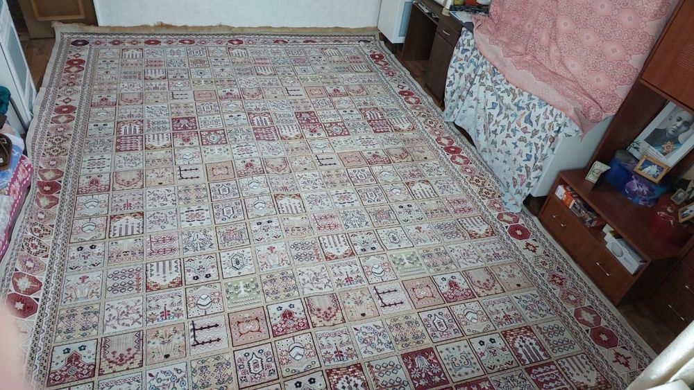 Продам новый ковер 350х500