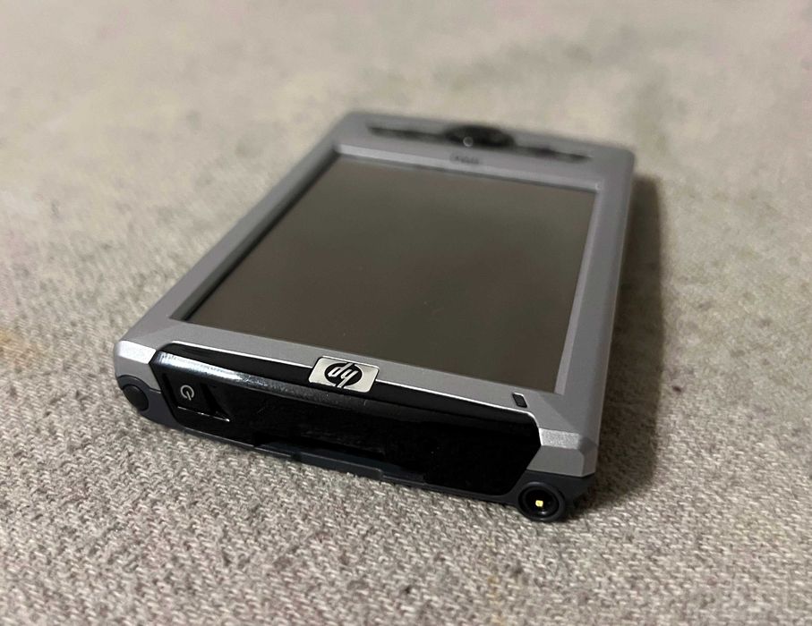 HP iPAQ rz1710 Pocket PC functional cu stylus fara incarcator