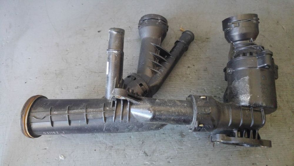 Corp termostat 2.0 tdi dfga vw passat 3g 04l121111q