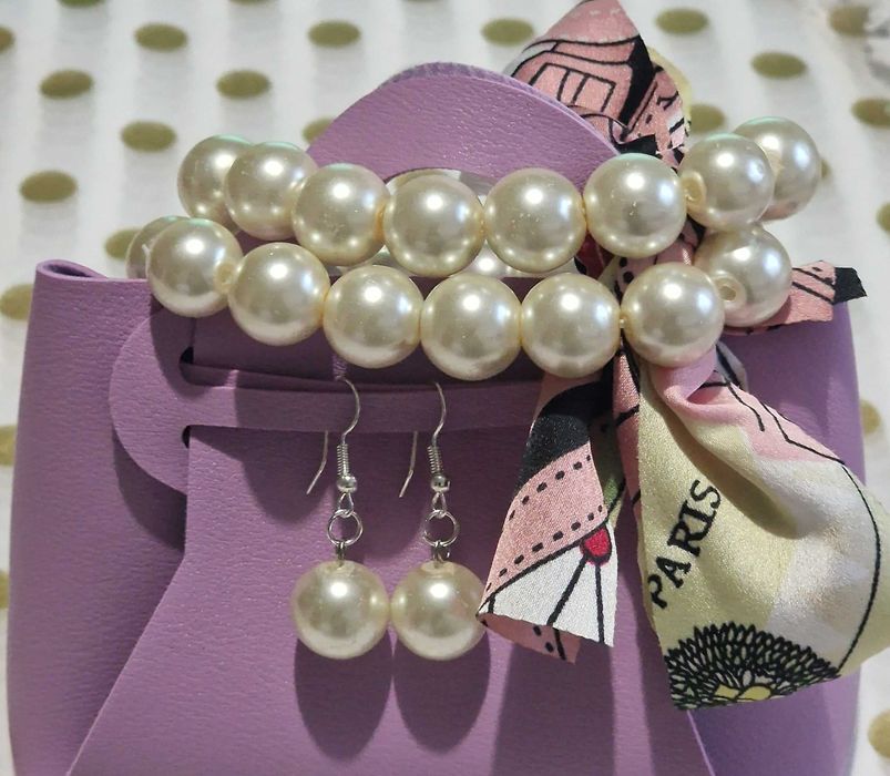 Дамски бижута, ръчна изработка