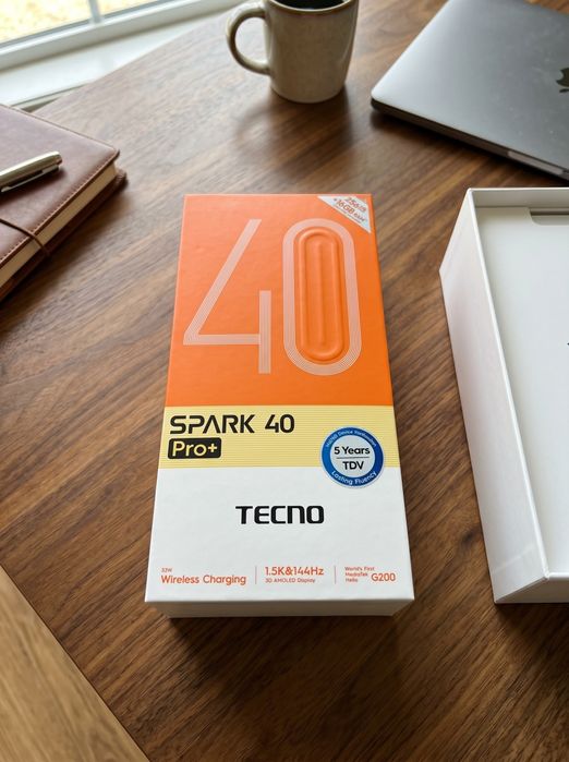 Продам смартфон Tecno Spark 40 Pro Plus