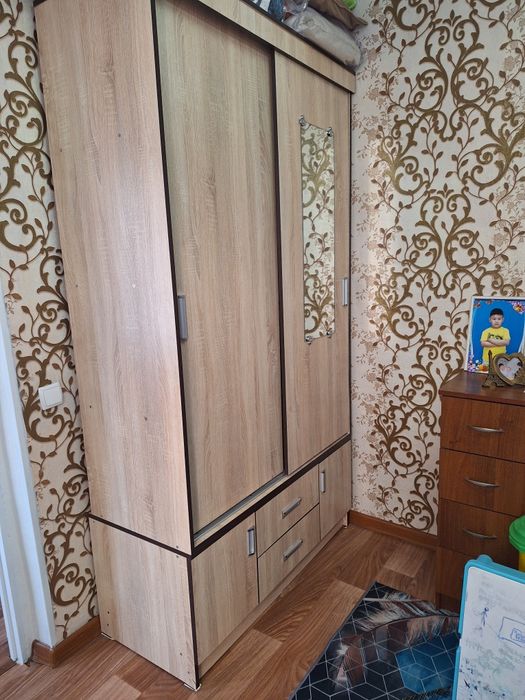 Продаётся шифонер.
