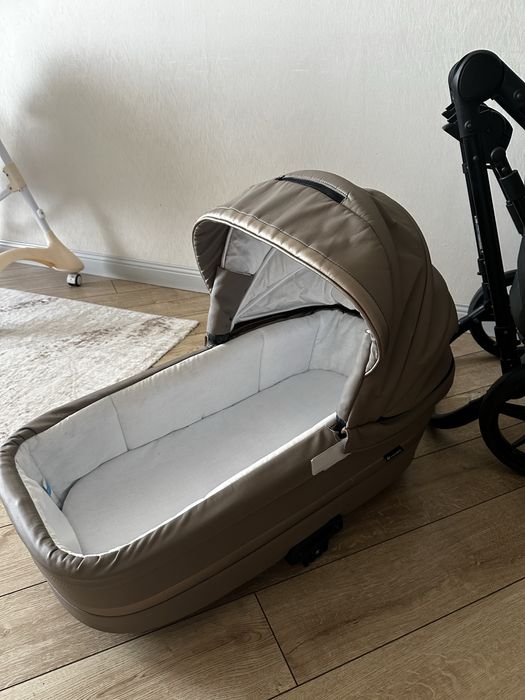 Продам коляска 2 в 1 ADAMEX RIMiNI