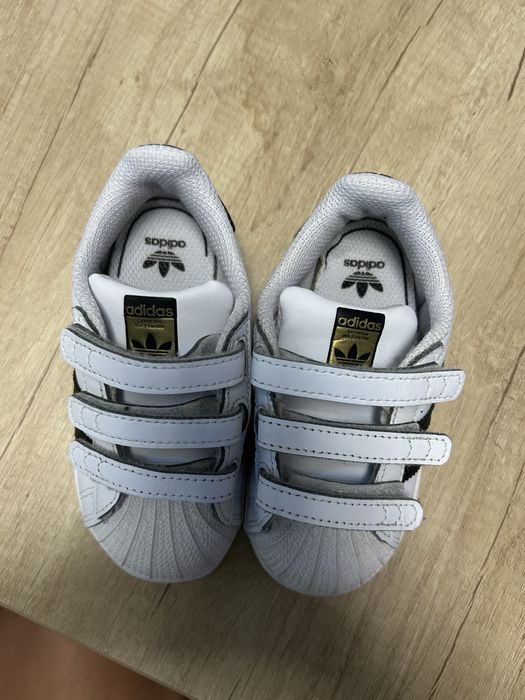 Adidas Superstar 23 1/2