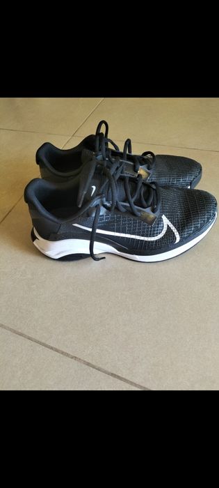 Adidas Nike dama 40.5