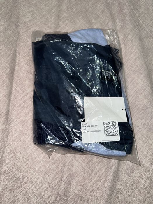 Продается новый детский костюм H&M