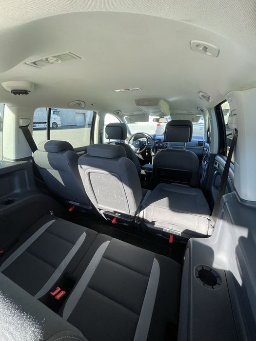 Transport persoane/ VIP-transfer aeroport, nunti, microbuze 9 locuri