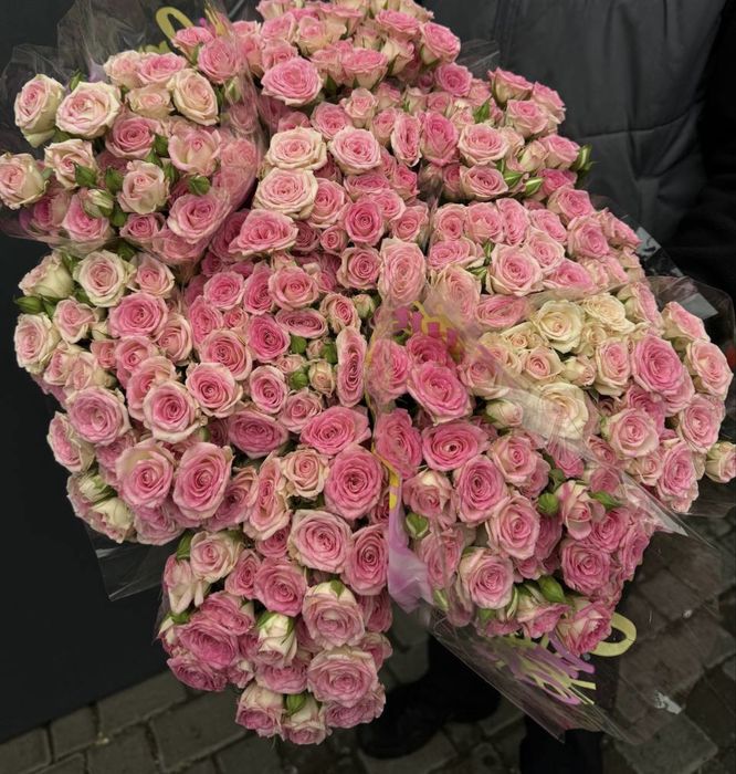 Тюльпаны оптом,букет цветов,букет роз,пионы