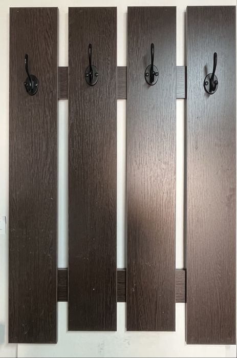 Вешалка под одежду Новая