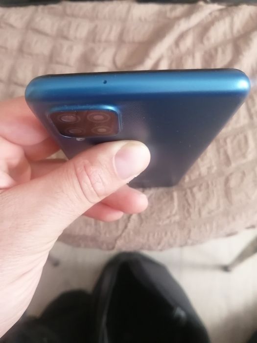 Продам телефон смартфон Samsung a12