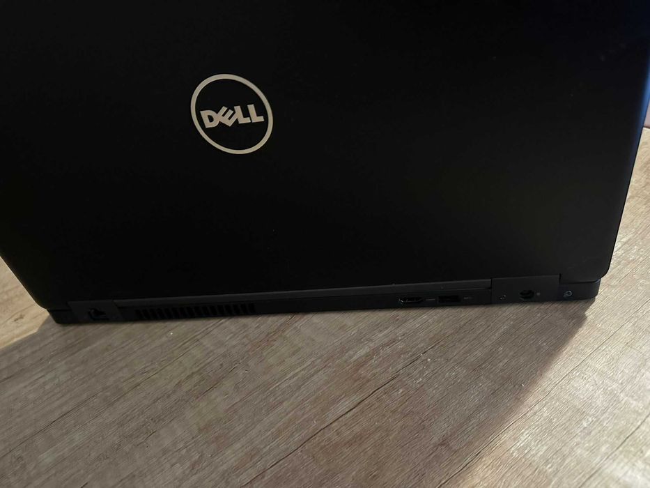 Laptop DELL I7 7600U 16GB Ram SSD 500GB ecran 15 inch bateria4-5h