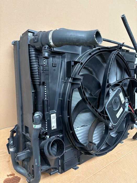 Оригинална Пачка С Радиатори И Перка 400W За БМВ Ф07 Ф10 Ф11  7618768 8672011 BMW F10 F11 F07
