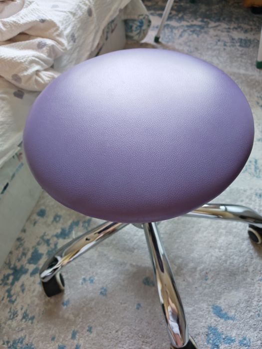Продам кресло маникюрный