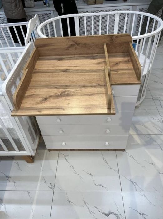 Продается  пеленальный комод