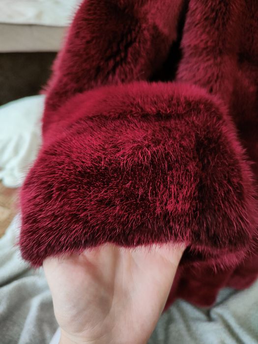 Продам норковую шубу