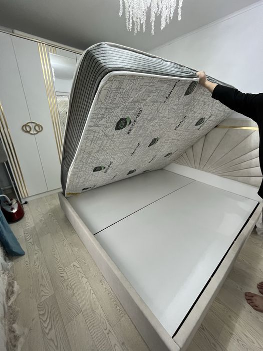 Спальный гарнитур бренд ZARA