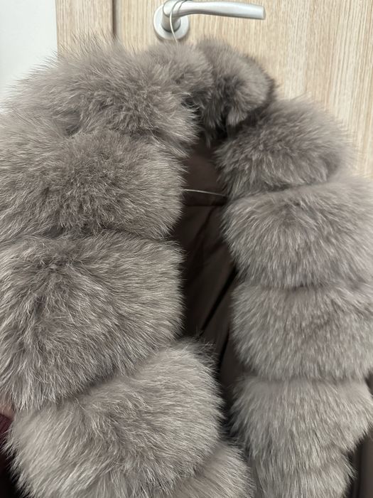 Geaca din pene de gasca si blana naturala de vulpe