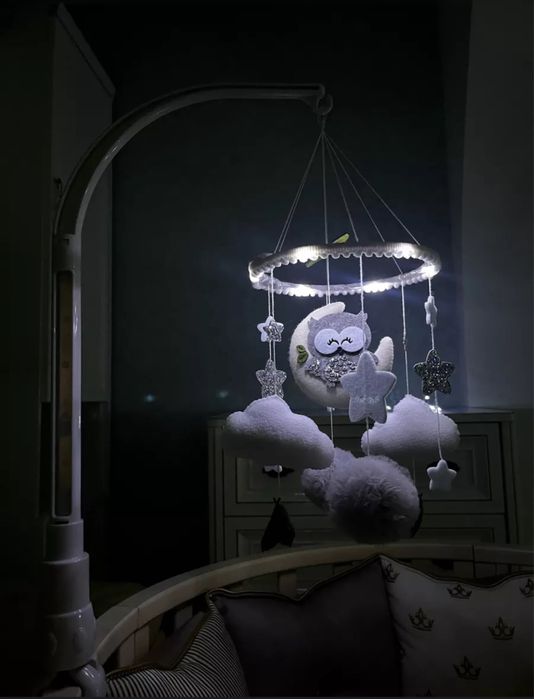 Музыкальный мобиль с подсветкой