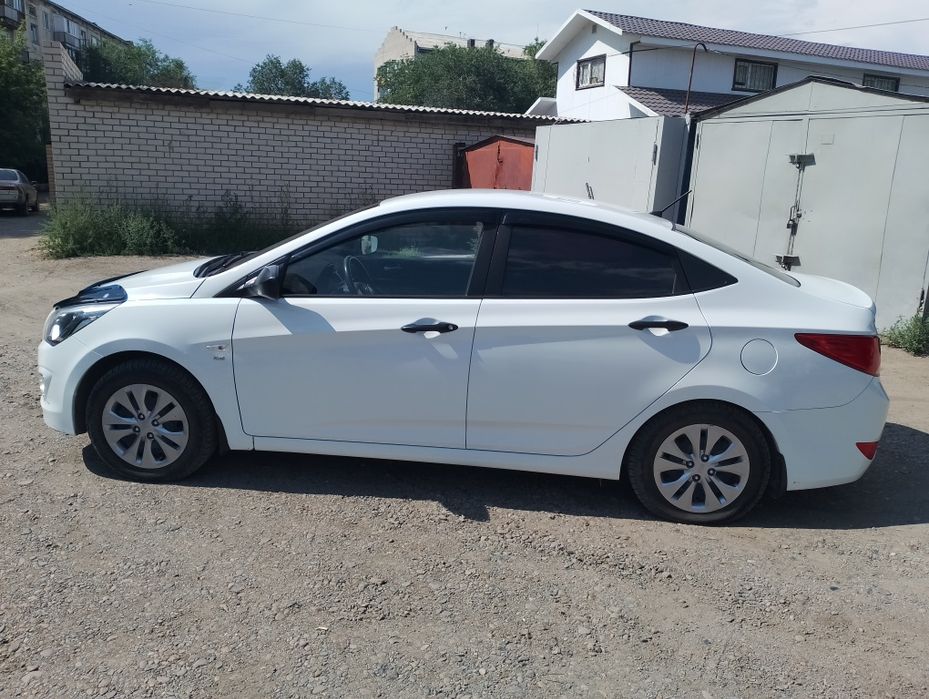 Hyundai accent 2016