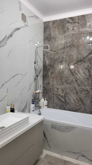 Продам 2х этажный коттедж в Центре города