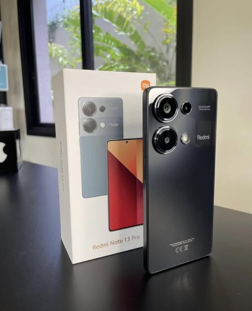 Продам телефон Redmi note 13 pro 8/256 в идеальном состоянии