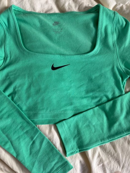 Дамска къса блузка Nike