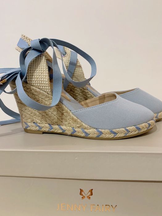 Еспадрили на платформа 36 номер