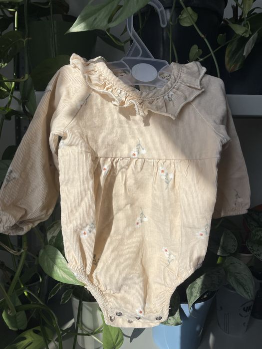 Б/у одежда на 2-3мес, в отоичном состоянии