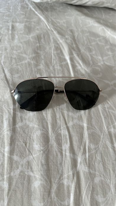 Очки бренда Guess