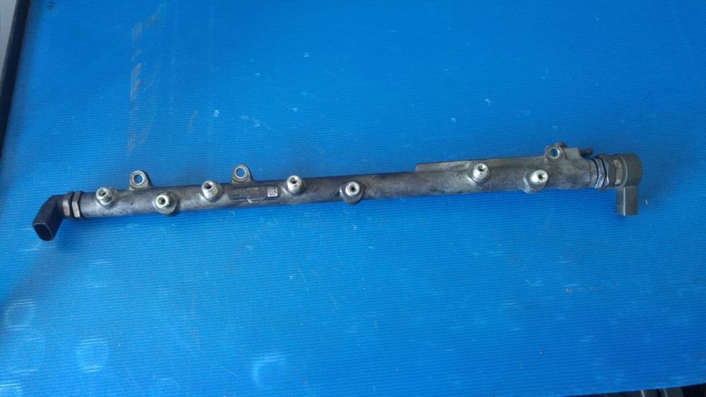 rampa injectoare 3.0 d m57d30 bmw serie 3 e46 serie 5 e60 serie 7 e65 e66 e67 x3 e83 x5 e53