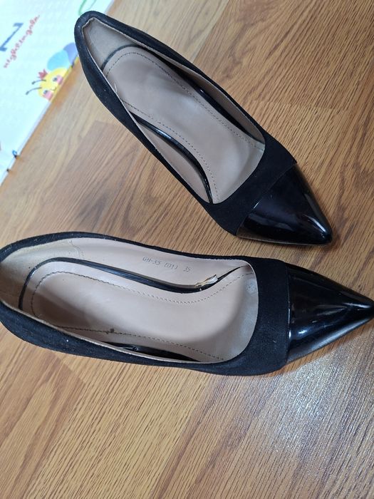 Pantofi cu toc, mărimea 35