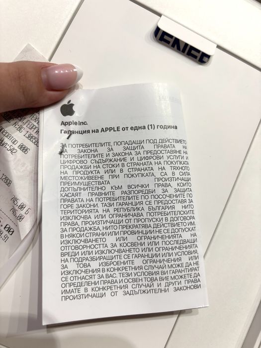 Продавам iPad (A16) WiFi 128 GB Silver – като нов, с аксесоари