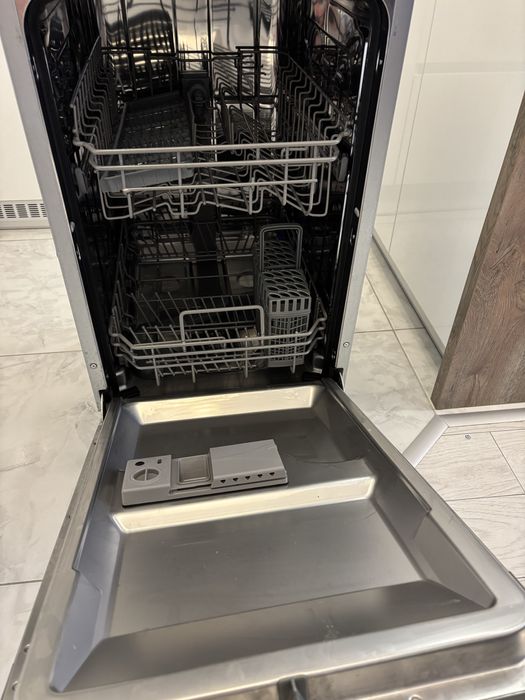 Съдомиялна за пълно вграждане 45 см