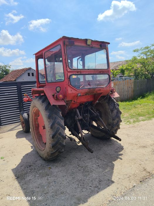 Vând tractor U650 Jud Olt