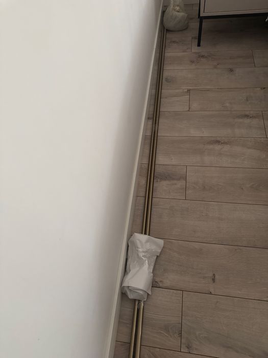 Vand galerie Ikea si suporti de prindere auriu / argintiu