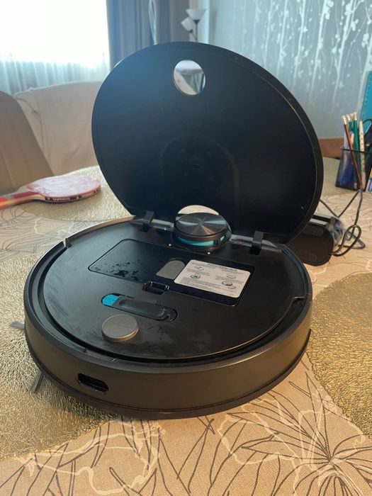 Продам робот пылесос