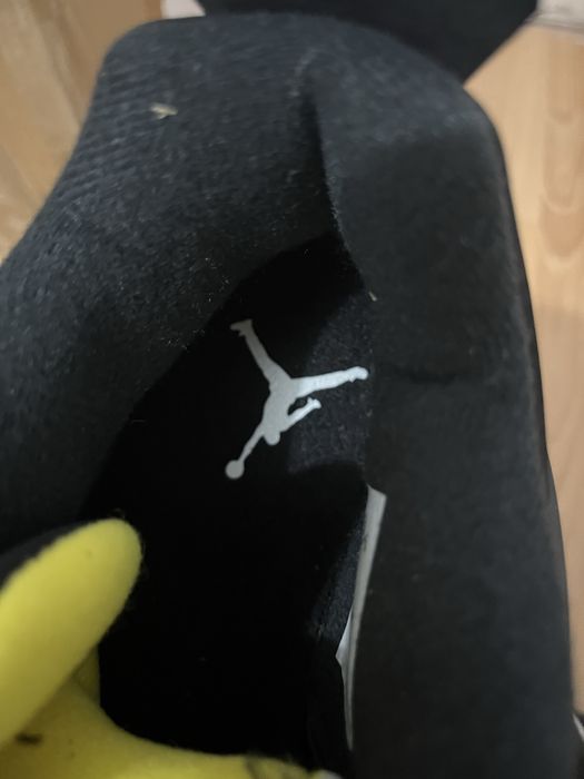Jordan 4 marimea 40 nefolositi