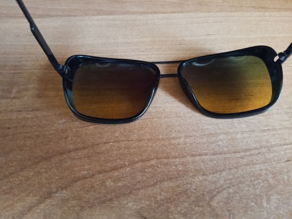 Солнцезащитные очки