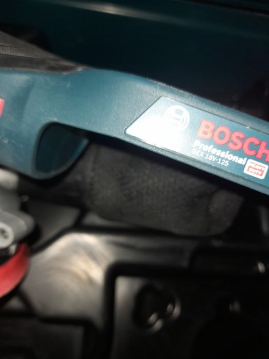 Corp șlefuitor  cu acumulator și variator de turatie Bosch GEX 18V- 125