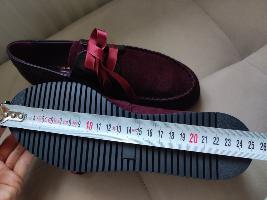 Чисто нови дамски обувки от естествен велур на марката Грация стил